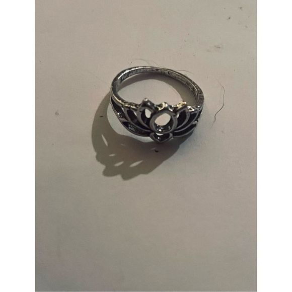 Silver tribal cut-out BOHO LOTUS FLOWER RING - Picture 4 of 6